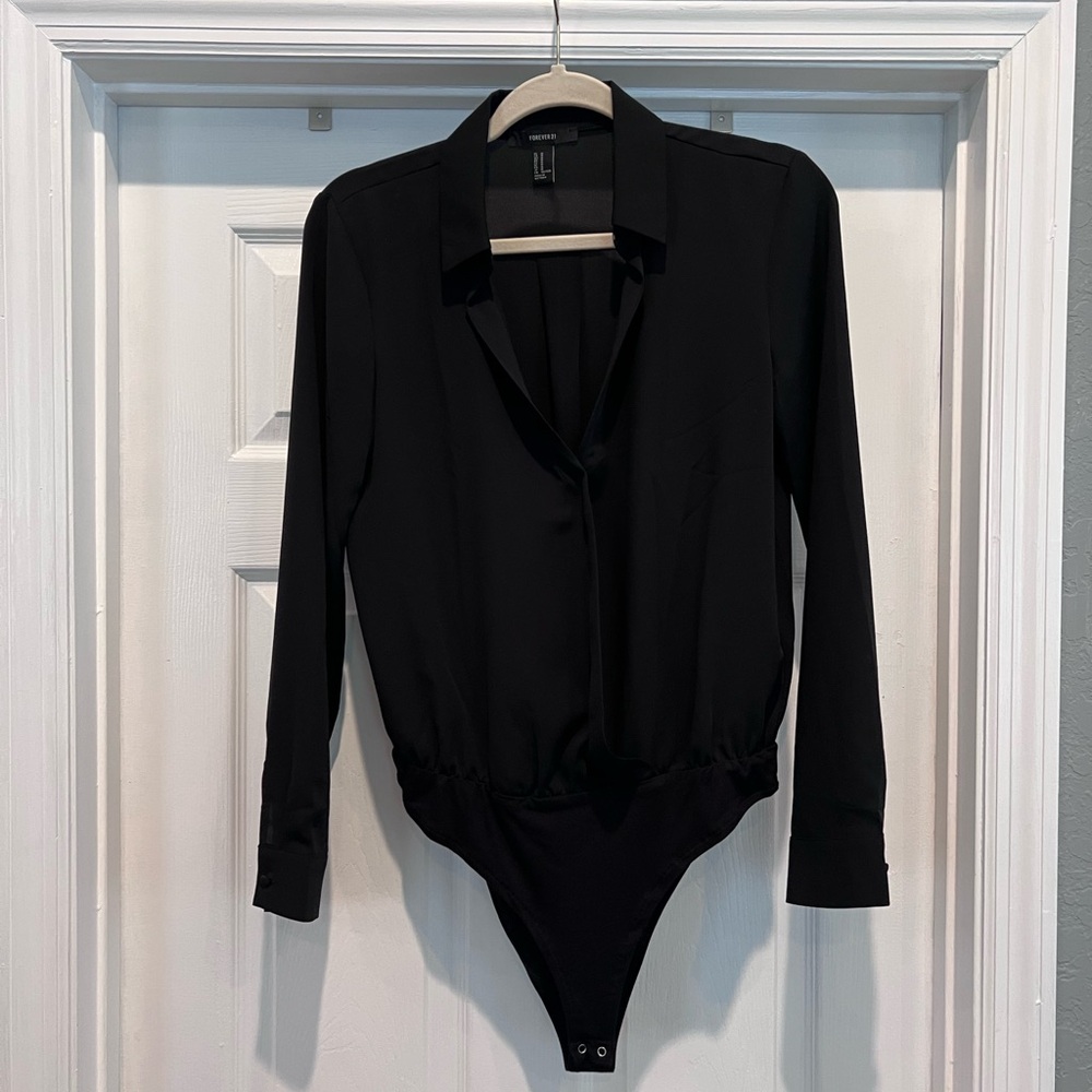 Forever 21 Black Long Sleeve Bodysuit M